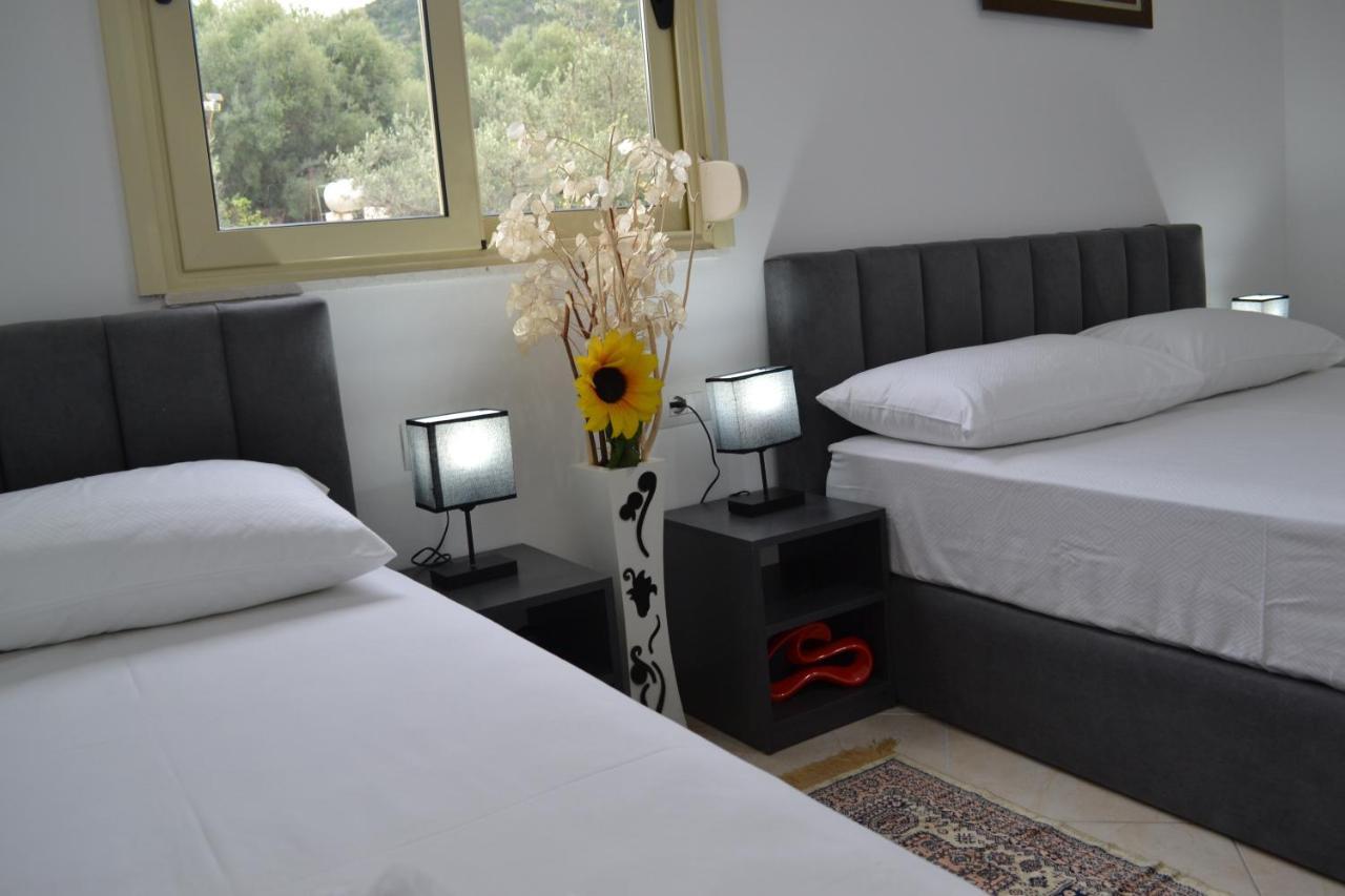 Flowers & Green 2 Bedrooms Apartment & Box Garage Vlorë Buitenkant foto