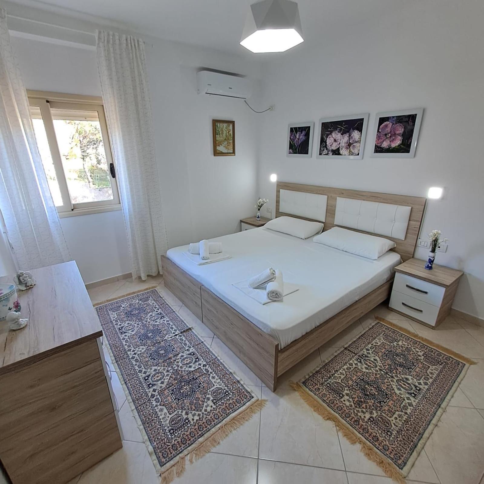 Flowers & Green 2 Bedrooms Apartment & Box Garage Vlorë Buitenkant foto